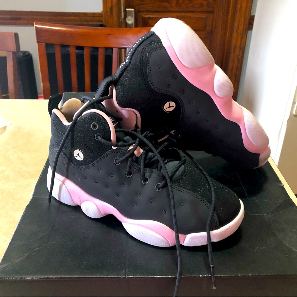 Girl Jordan jump man 2